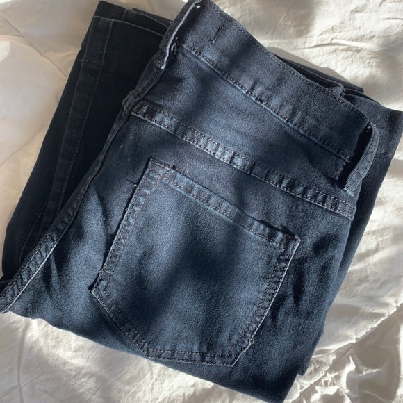 Free People Bell Bottom Jeans - Picture 2 of 10